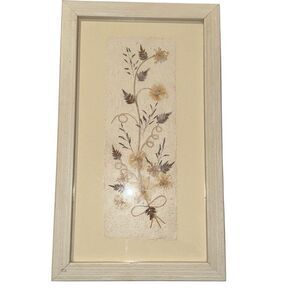 Handmade Cream Grass & Leaf Bouquet Madagascar Frame Wall Art Deco 7 1/4"x 12"